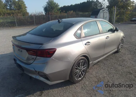 2023 Kia Forte Gt Line z USA, uszkodzony, nr VIN 3KPF54AD4PE588989